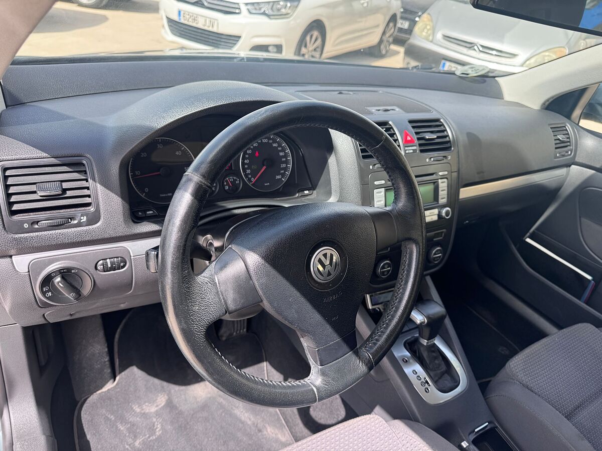 VOLKSWAGEN JETTA ADVANCE 1.9 TDI AUTO SPANISH LHD IN SPAIN ONLY 49000 MILES 2007
